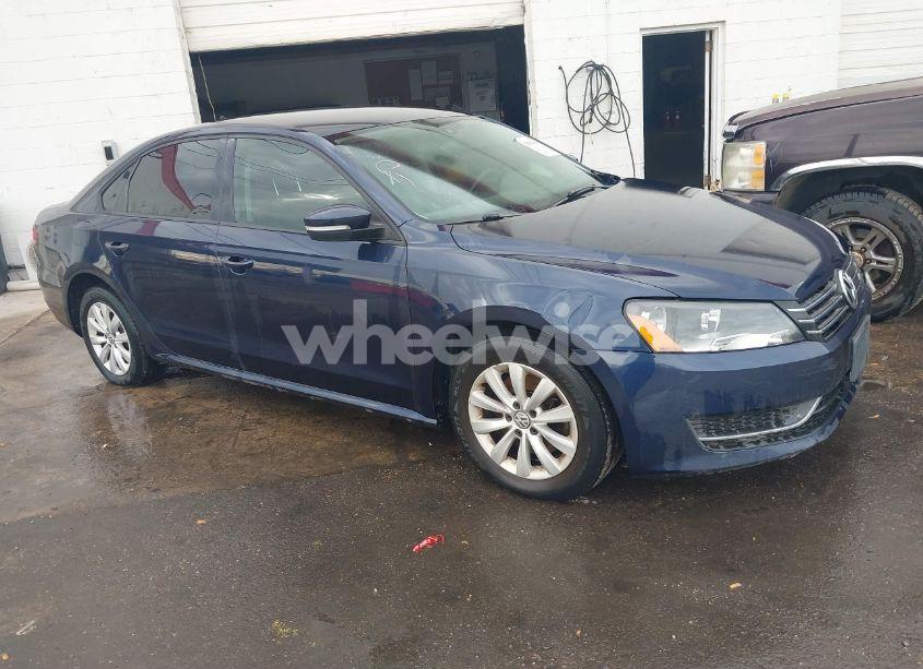 2014 Volkswagen Passat 2.5L WOLFSBURG EDITION (VIN 1VWAP7A34EC009871) main photo