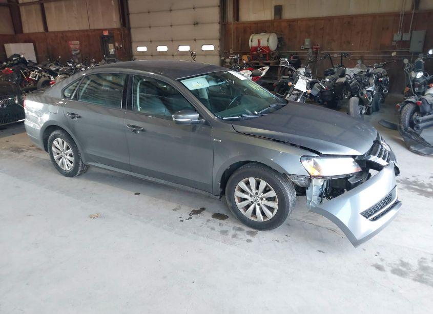 2014 Volkswagen Passat 2.5L WOLFSBURG EDITION (VIN 1VWAP7A34EC017808) main photo