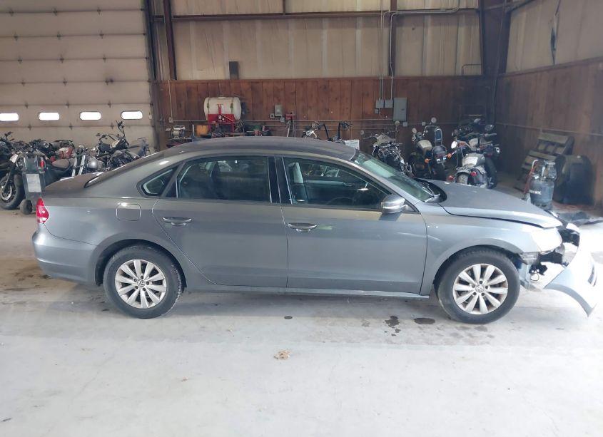 Photo 13 of 2014 Volkswagen Passat 2.5L WOLFSBURG EDITION (VIN 1VWAP7A34EC017808)