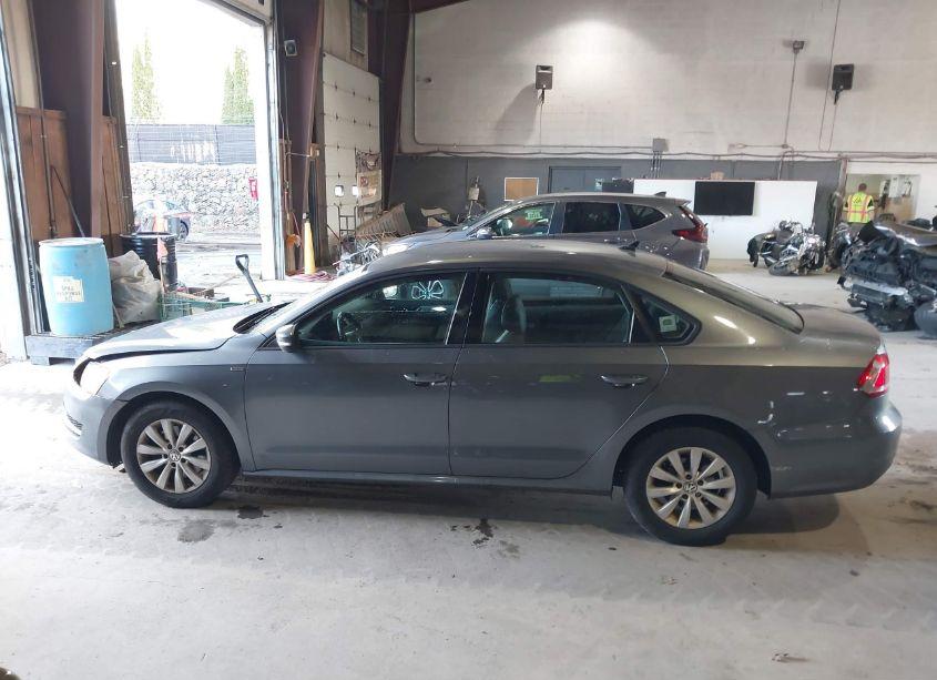 Photo 14 of 2014 Volkswagen Passat 2.5L WOLFSBURG EDITION (VIN 1VWAP7A34EC017808)