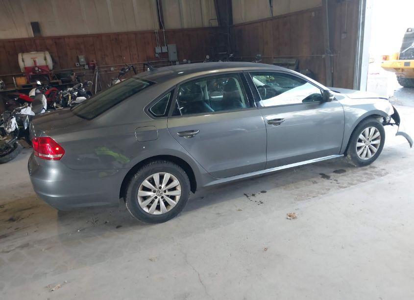 Photo 4 of 2014 Volkswagen Passat 2.5L WOLFSBURG EDITION (VIN 1VWAP7A34EC017808)