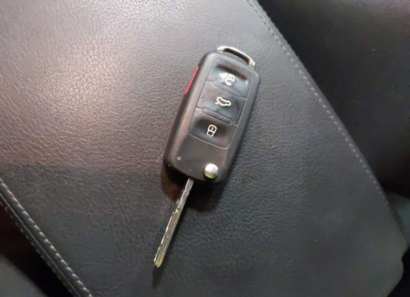 Photo 11 of 2012 Volkswagen Passat 2.5L S (VIN 1VWAP7A35CC058705)