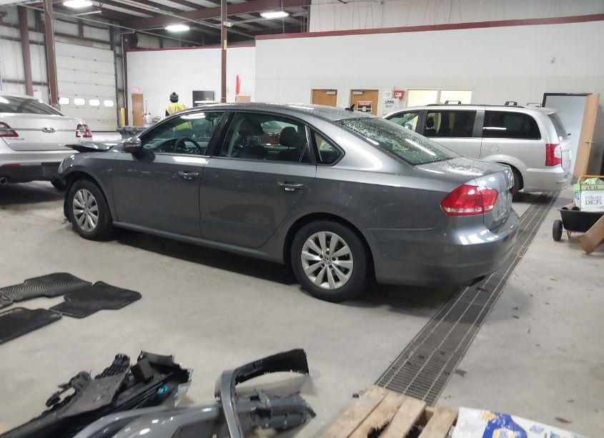 Photo 3 of 2012 Volkswagen Passat 2.5L S (VIN 1VWAP7A35CC058705)