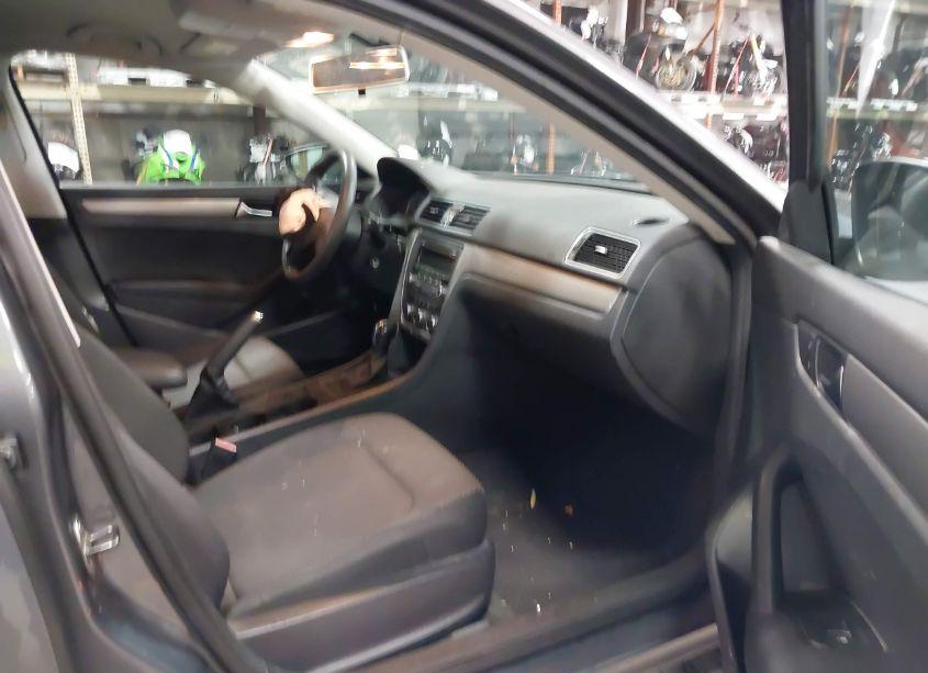 Photo 5 of 2012 Volkswagen Passat 2.5L S (VIN 1VWAP7A35CC058705)