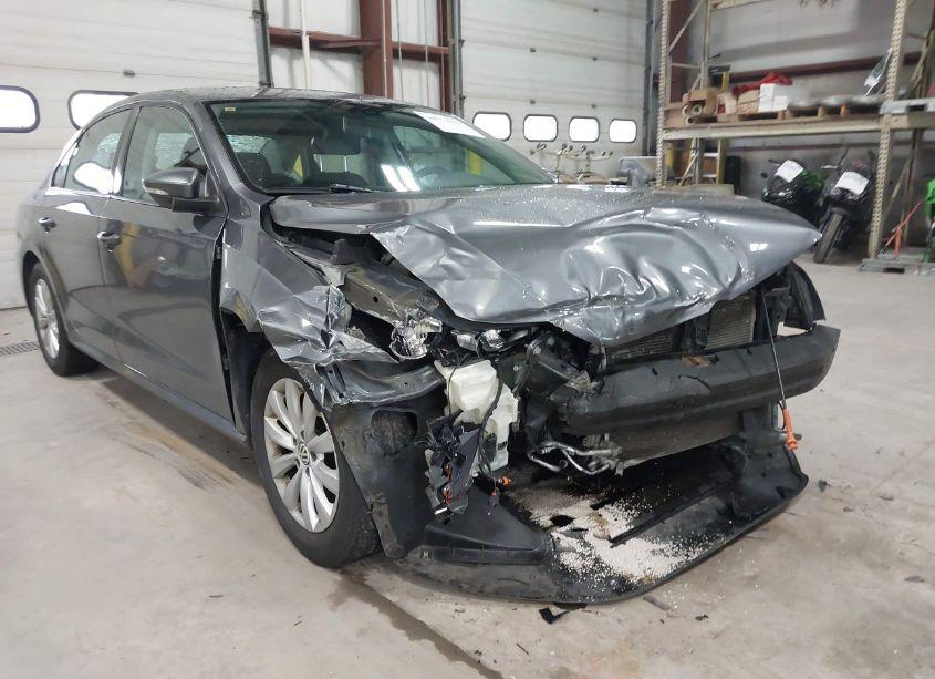 Photo 6 of 2012 Volkswagen Passat 2.5L S (VIN 1VWAP7A35CC058705)