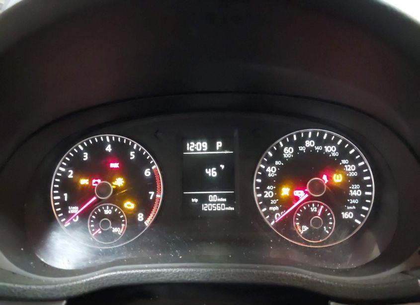 Photo 7 of 2012 Volkswagen Passat 2.5L S (VIN 1VWAP7A35CC058705)