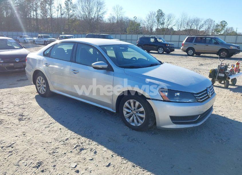 2012 Volkswagen Passat 2.5L S (VIN 1VWAP7A35CC063824) main photo