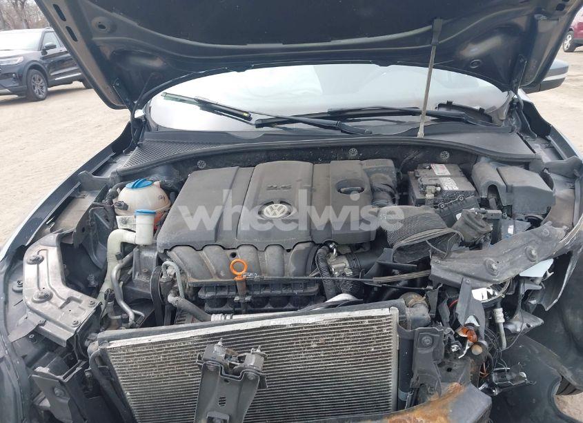 Photo 10 of 2013 Volkswagen Passat 2.5L S (VIN 1VWAP7A35DC013006)