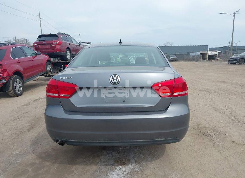 Photo 16 of 2013 Volkswagen Passat 2.5L S (VIN 1VWAP7A35DC013006)