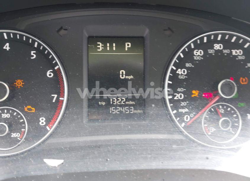 Photo 7 of 2013 Volkswagen Passat 2.5L S (VIN 1VWAP7A35DC013006)