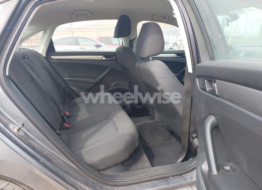 Photo 8 of 2013 Volkswagen Passat 2.5L S (VIN 1VWAP7A35DC013006)