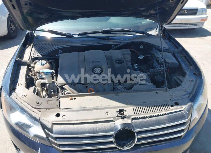 Photo 10 of 2013 Volkswagen Passat 2.5L S (VIN 1VWAP7A35DC026578)