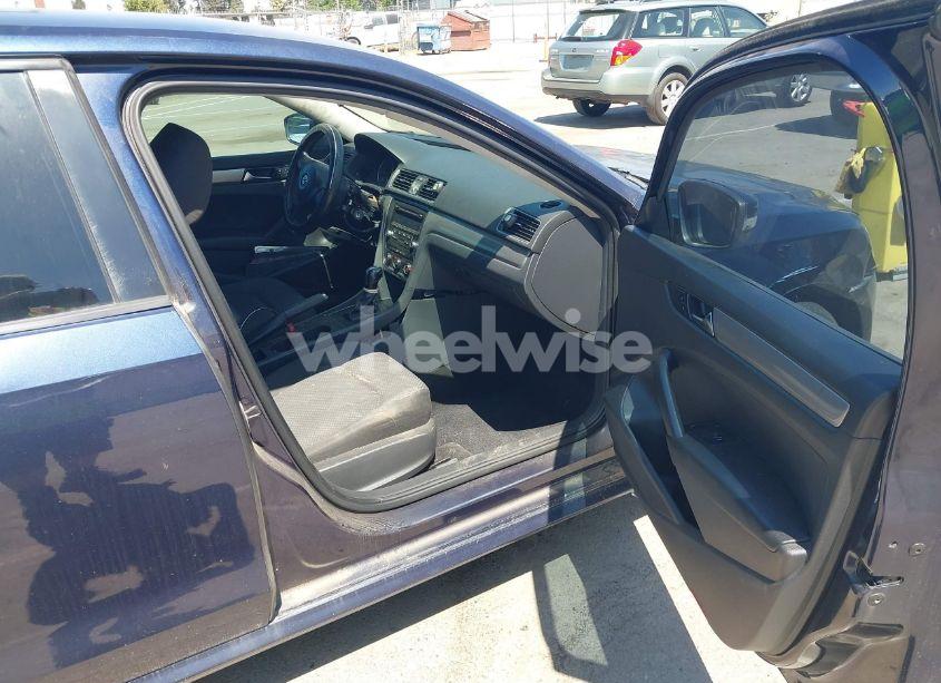 Photo 5 of 2013 Volkswagen Passat 2.5L S (VIN 1VWAP7A35DC026578)