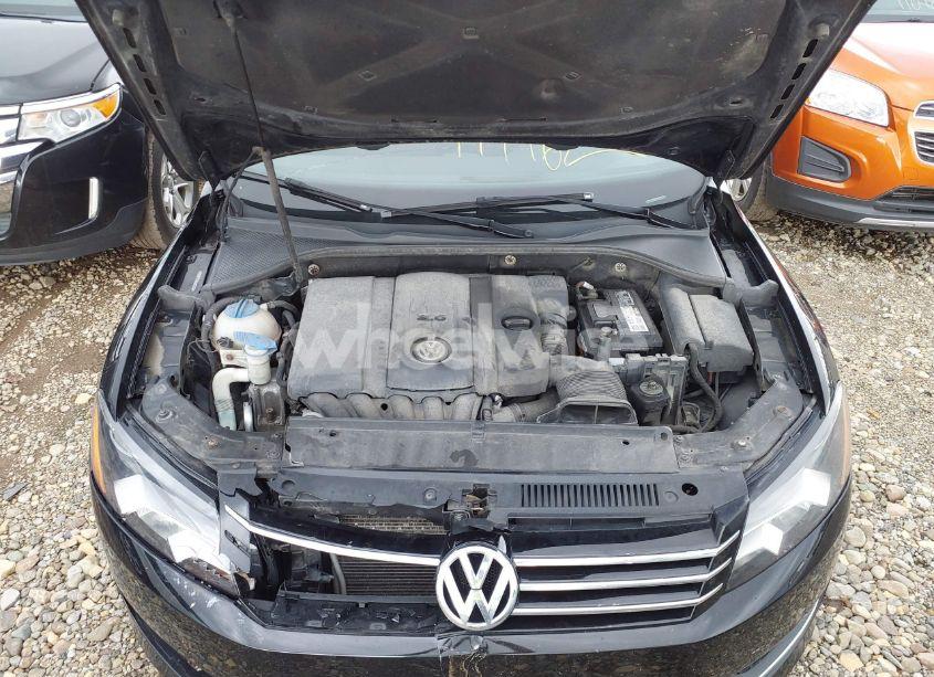 Photo 10 of 2014 Volkswagen Passat 2.5L S (VIN 1VWAP7A35EC011791)