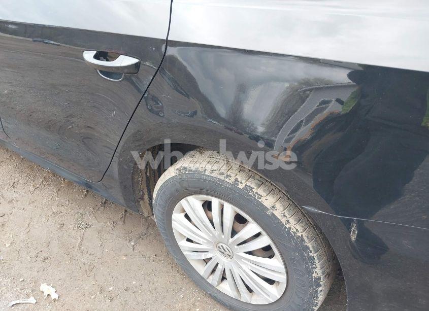 Photo 13 of 2014 Volkswagen Passat 2.5L S (VIN 1VWAP7A35EC011791)