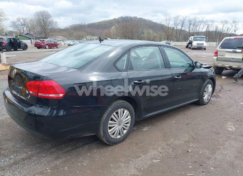 Photo 4 of 2014 Volkswagen Passat 2.5L S (VIN 1VWAP7A35EC011791)