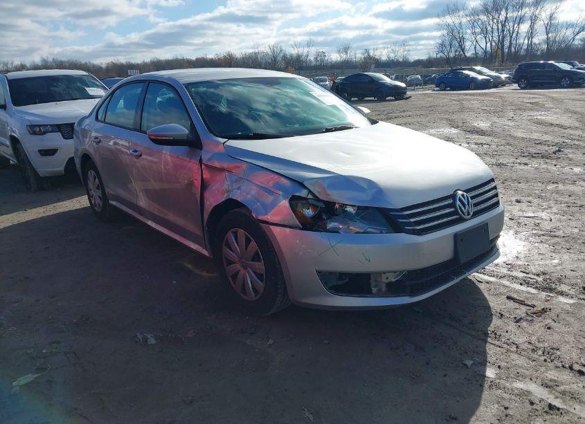 2012 Volkswagen Passat 2.5L S (VIN 1VWAP7A36CC058244) main photo