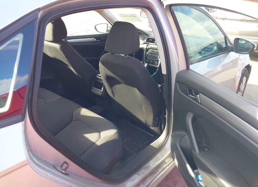 Photo 8 of 2012 Volkswagen Passat 2.5L S (VIN 1VWAP7A36CC058244)