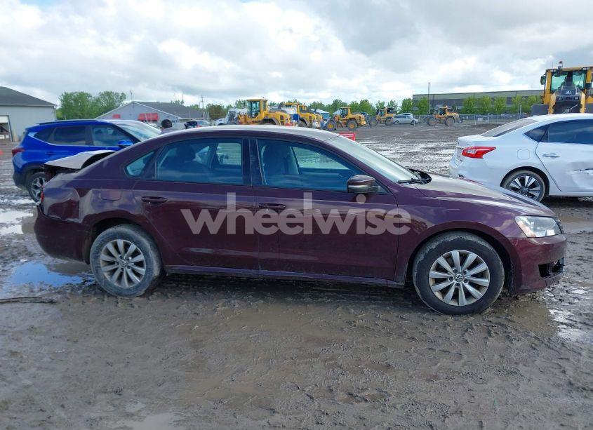 Photo 13 of 2013 Volkswagen Passat 2.5L S (VIN 1VWAP7A36DC044104)