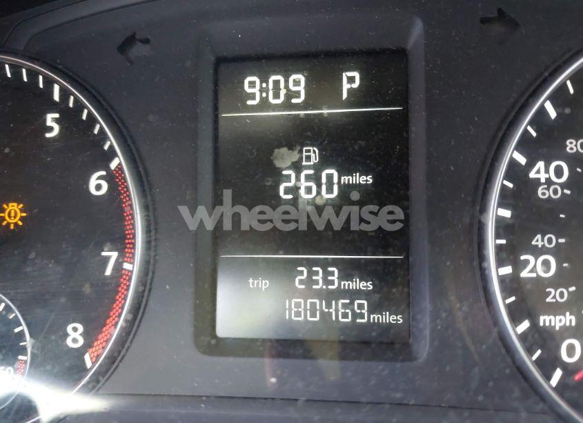 Photo 15 of 2013 Volkswagen Passat 2.5L S (VIN 1VWAP7A36DC044104)