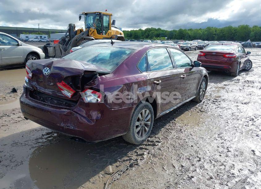 Photo 4 of 2013 Volkswagen Passat 2.5L S (VIN 1VWAP7A36DC044104)