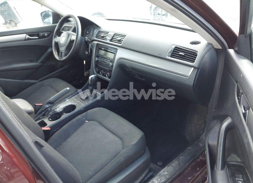Photo 5 of 2013 Volkswagen Passat 2.5L S (VIN 1VWAP7A36DC044104)
