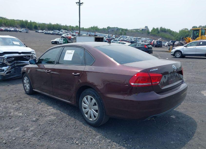 Photo 3 of 2013 Volkswagen Passat 2.5L S (VIN 1VWAP7A36DC099720)