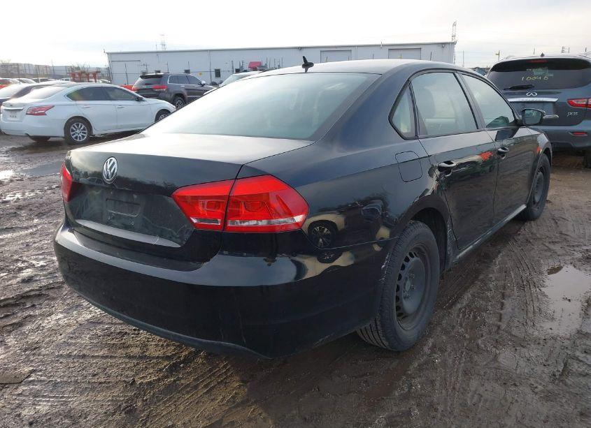 Photo 4 of 2014 Volkswagen Passat 2.5L S (VIN 1VWAP7A36EC009760)