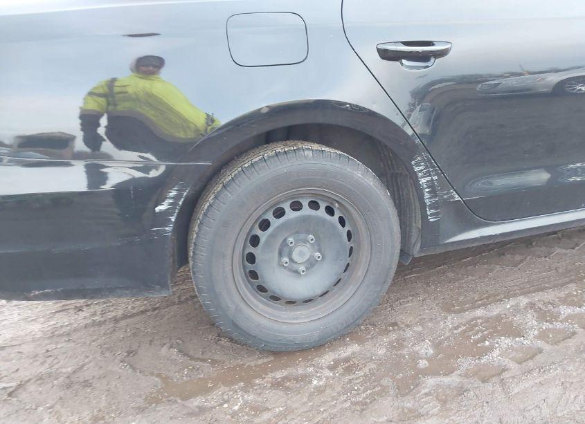 Photo 6 of 2014 Volkswagen Passat 2.5L S (VIN 1VWAP7A36EC009760)