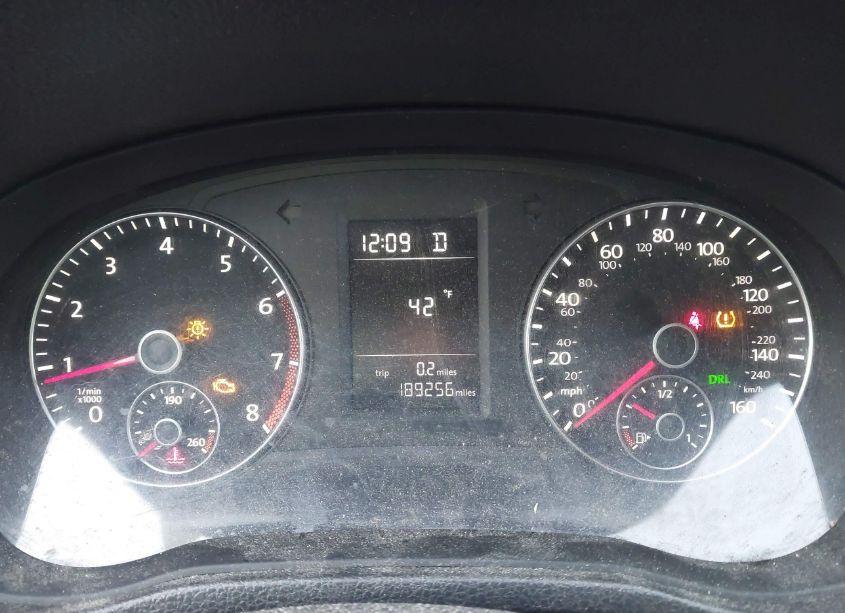 Photo 7 of 2014 Volkswagen Passat 2.5L S (VIN 1VWAP7A36EC009760)