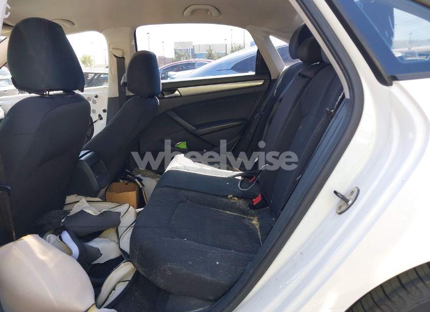 Photo 8 of 2014 Volkswagen Passat 2.5L S (VIN 1VWAP7A36EC012383)