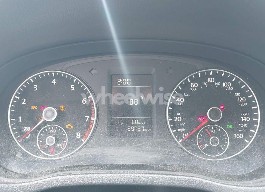 Photo 7 of 2014 Volkswagen Passat 2.5L S (VIN 1VWAP7A36EC029426)