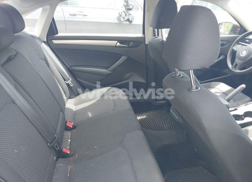 Photo 8 of 2014 Volkswagen Passat 2.5L S (VIN 1VWAP7A36EC029426)