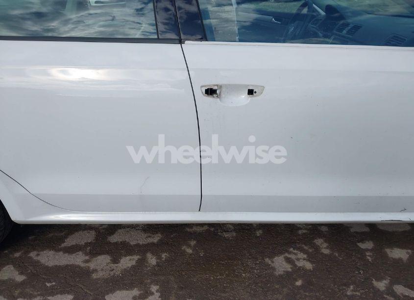 Photo 14 of 2012 Volkswagen Passat 2.5L S (VIN 1VWAP7A37CC005245)