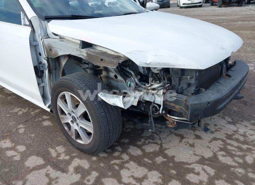 Photo 6 of 2012 Volkswagen Passat 2.5L S (VIN 1VWAP7A37CC005245)