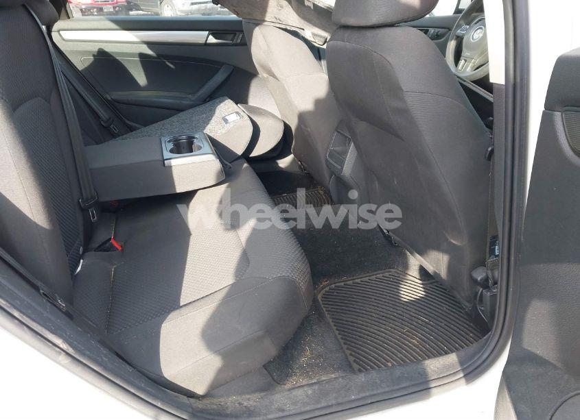 Photo 8 of 2012 Volkswagen Passat 2.5L S (VIN 1VWAP7A37CC005245)