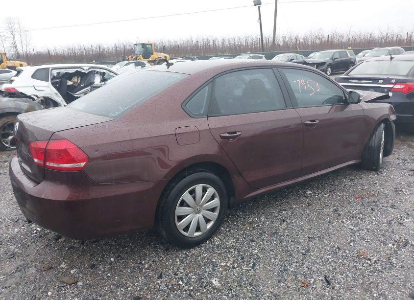 Photo 4 of 2012 Volkswagen Passat 2.5L S (VIN 1VWAP7A37CC065591)