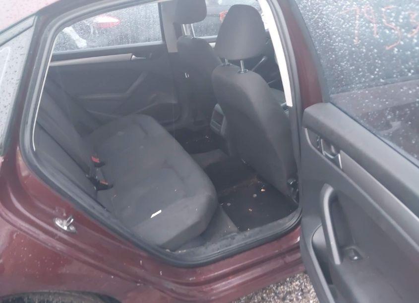 Photo 8 of 2012 Volkswagen Passat 2.5L S (VIN 1VWAP7A37CC065591)