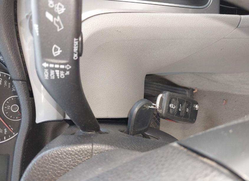 Photo 11 of 2012 Volkswagen Passat 2.5L S (VIN 1VWAP7A37CC078471)