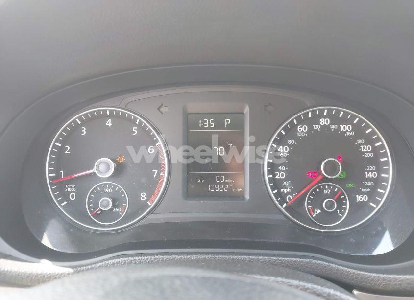 Photo 7 of 2012 Volkswagen Passat 2.5L S (VIN 1VWAP7A37CC079555)