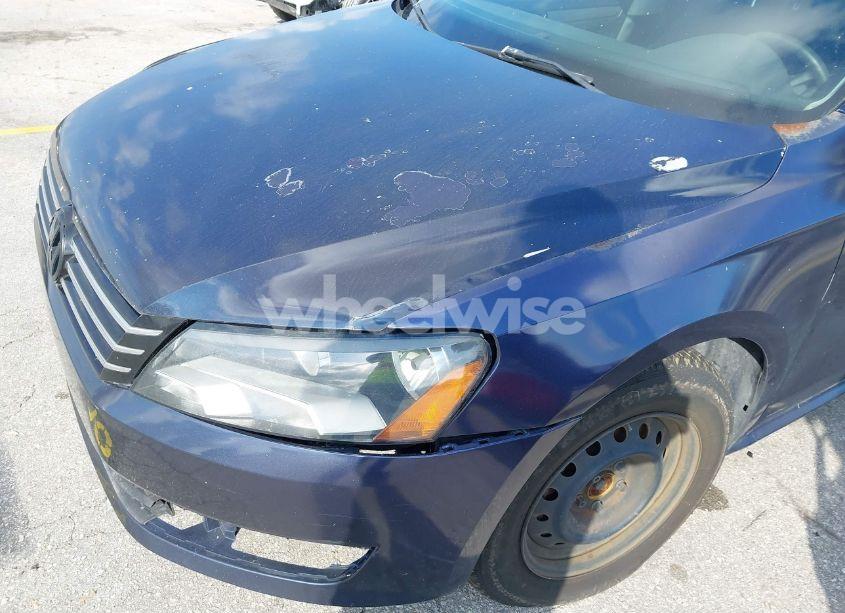 Photo 12 of 2013 Volkswagen Passat 2.5L S (VIN 1VWAP7A37DC053930)