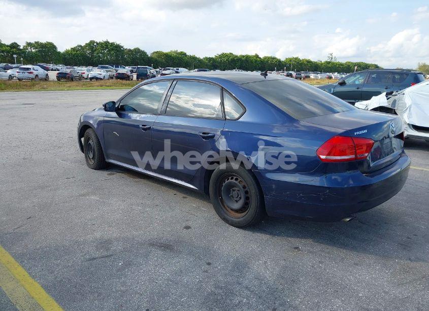 Photo 3 of 2013 Volkswagen Passat 2.5L S (VIN 1VWAP7A37DC053930)