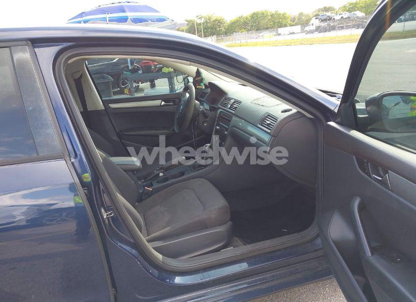 Photo 5 of 2013 Volkswagen Passat 2.5L S (VIN 1VWAP7A37DC053930)