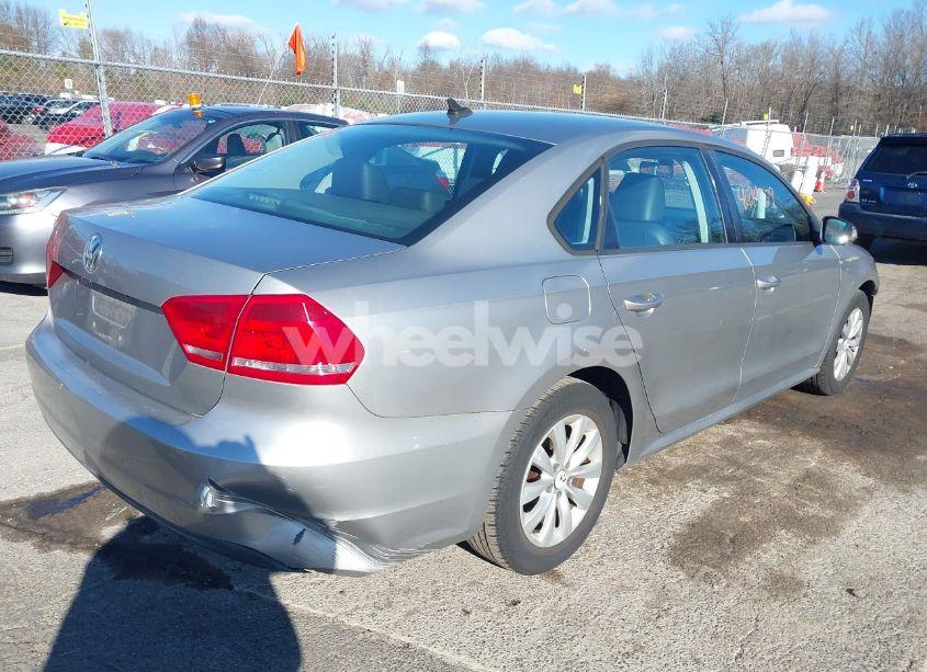 Photo 4 of 2013 Volkswagen Passat 2.5L WOLFSBURG EDITION (VIN 1VWAP7A37DC132451)