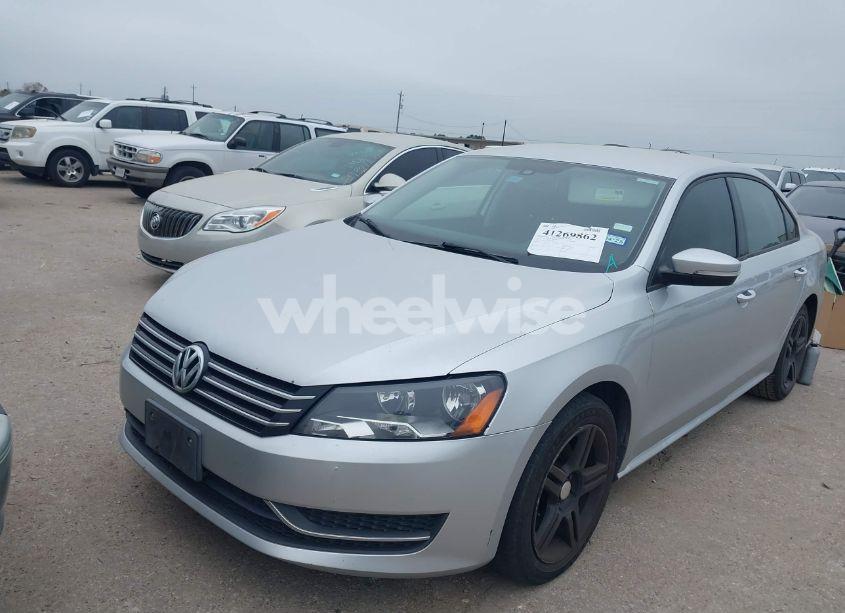 Photo 2 of 2014 Volkswagen Passat 2.5L S (VIN 1VWAP7A37EC005863)