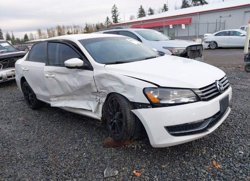 2014 Volkswagen Passat 2.5L WOLFSBURG EDITION (VIN 1VWAP7A37EC007161) main photo