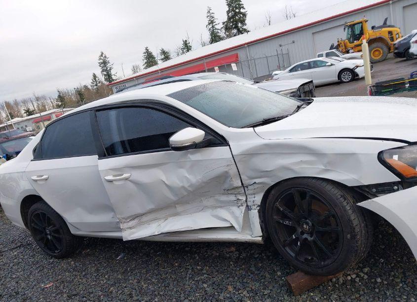 Photo 13 of 2014 Volkswagen Passat 2.5L WOLFSBURG EDITION (VIN 1VWAP7A37EC007161)