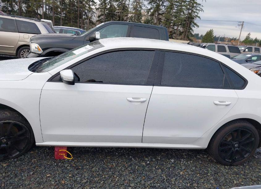 Photo 14 of 2014 Volkswagen Passat 2.5L WOLFSBURG EDITION (VIN 1VWAP7A37EC007161)