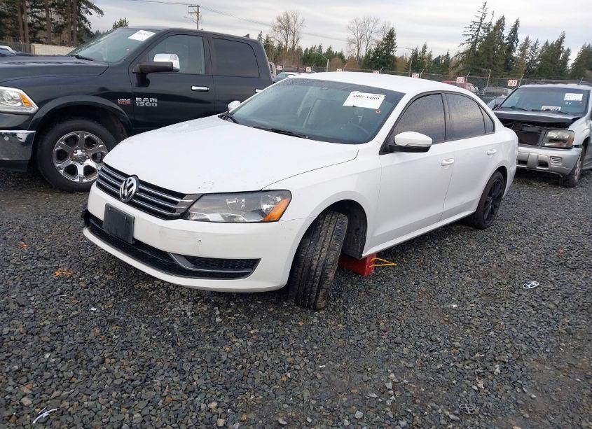 Photo 2 of 2014 Volkswagen Passat 2.5L WOLFSBURG EDITION (VIN 1VWAP7A37EC007161)