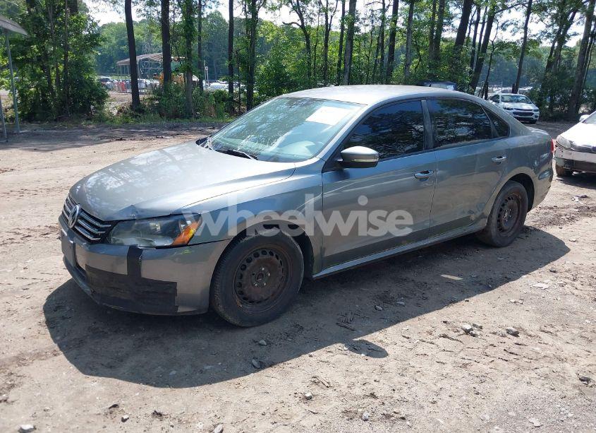 Photo 2 of 2014 Volkswagen Passat 2.5L S (VIN 1VWAP7A37EC018693)